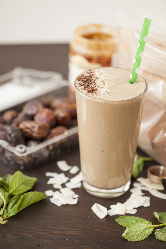 Coconut Refresh Smoothie | LaughterandLemonade.com