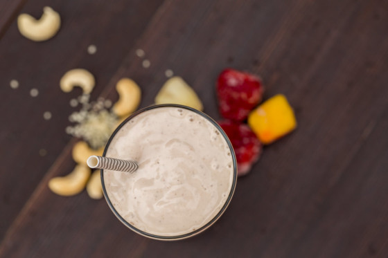 Tropical Cashew Cream Strawberry Smoothie | LaughterandLemonade.com