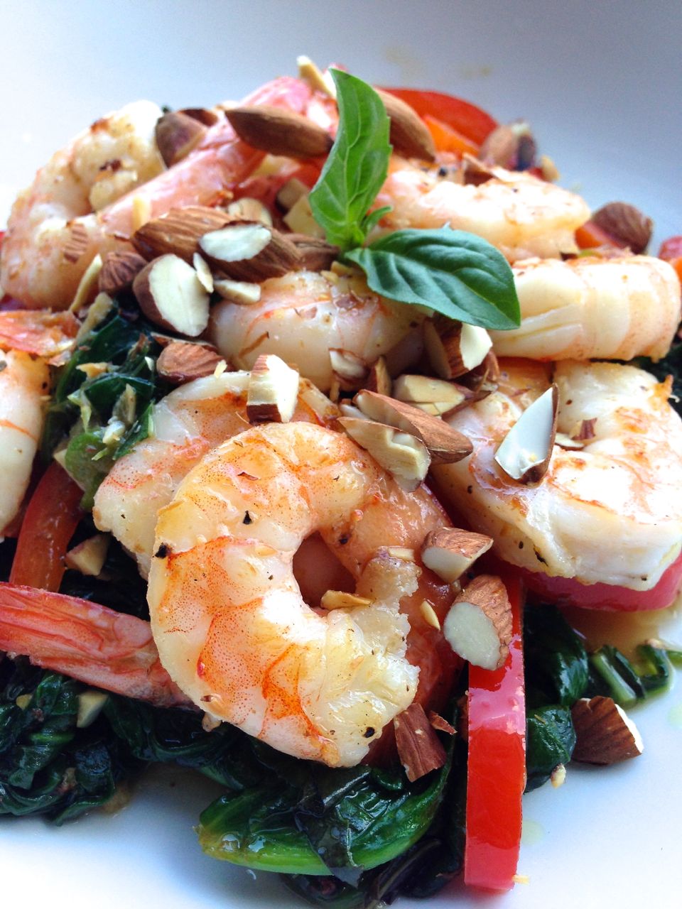 Lime Basil Shrimp with Spinach and Bell Pepper | LaughterandLemonade.com