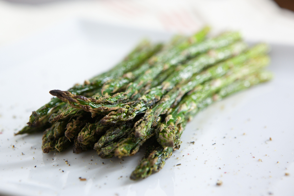 thyme broiled asparagus