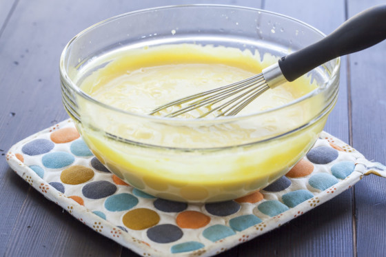 Hollandaise Sauce | Laughter and Lemonade