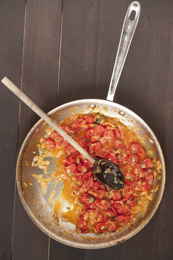 Fresh Tomato Sauce Laughter and Lemonade basil wine onion garlic italian