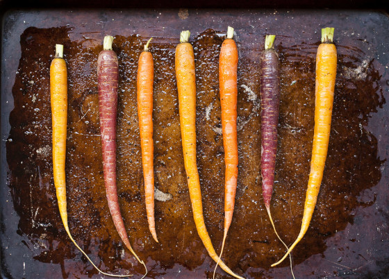 Roasted Carrots with Lemon-Cumin-Honey Glaze | LaughterandLemonade.com