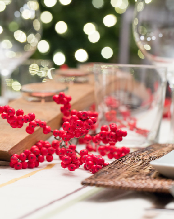 Simple, Elegant Thanksgiving Table Decorations | LaughterandLemonade.com